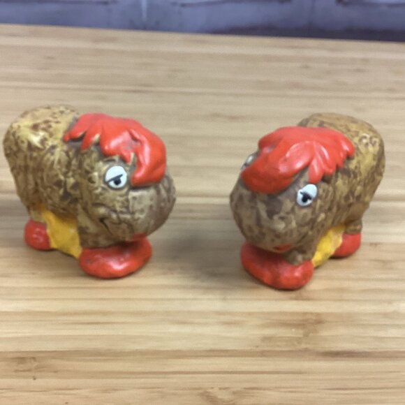 Vintage Llama Salt and Pepper Shakers - Picture 1 of 9
